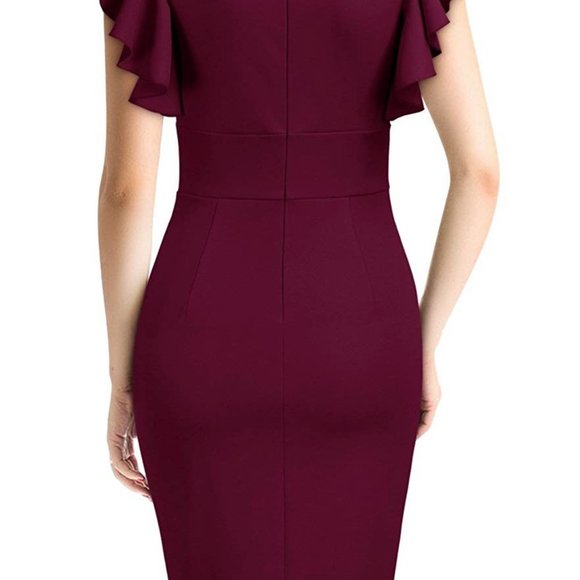 Large Knitee Maroon Dress - Picture 4 of 6